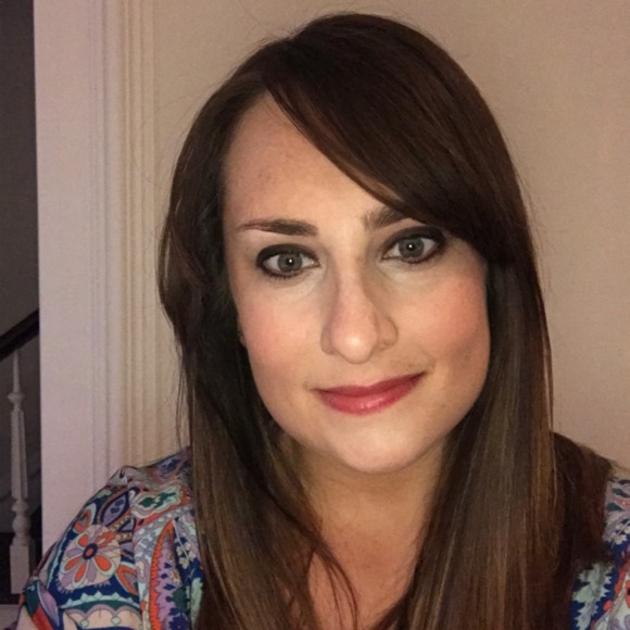 Meet your Posher, Lauren - Picture 1 of 1